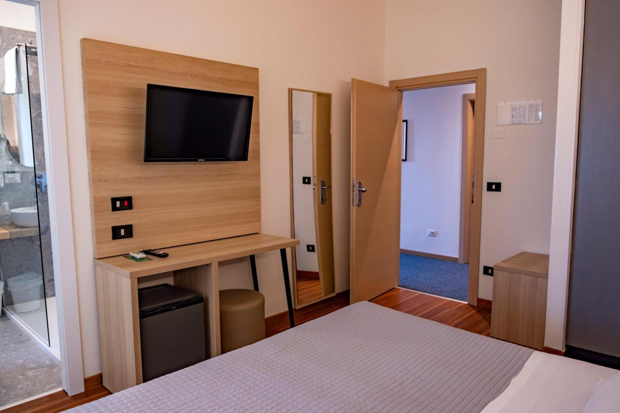 Hotel St Gregory Park Rimini Exterior foto
