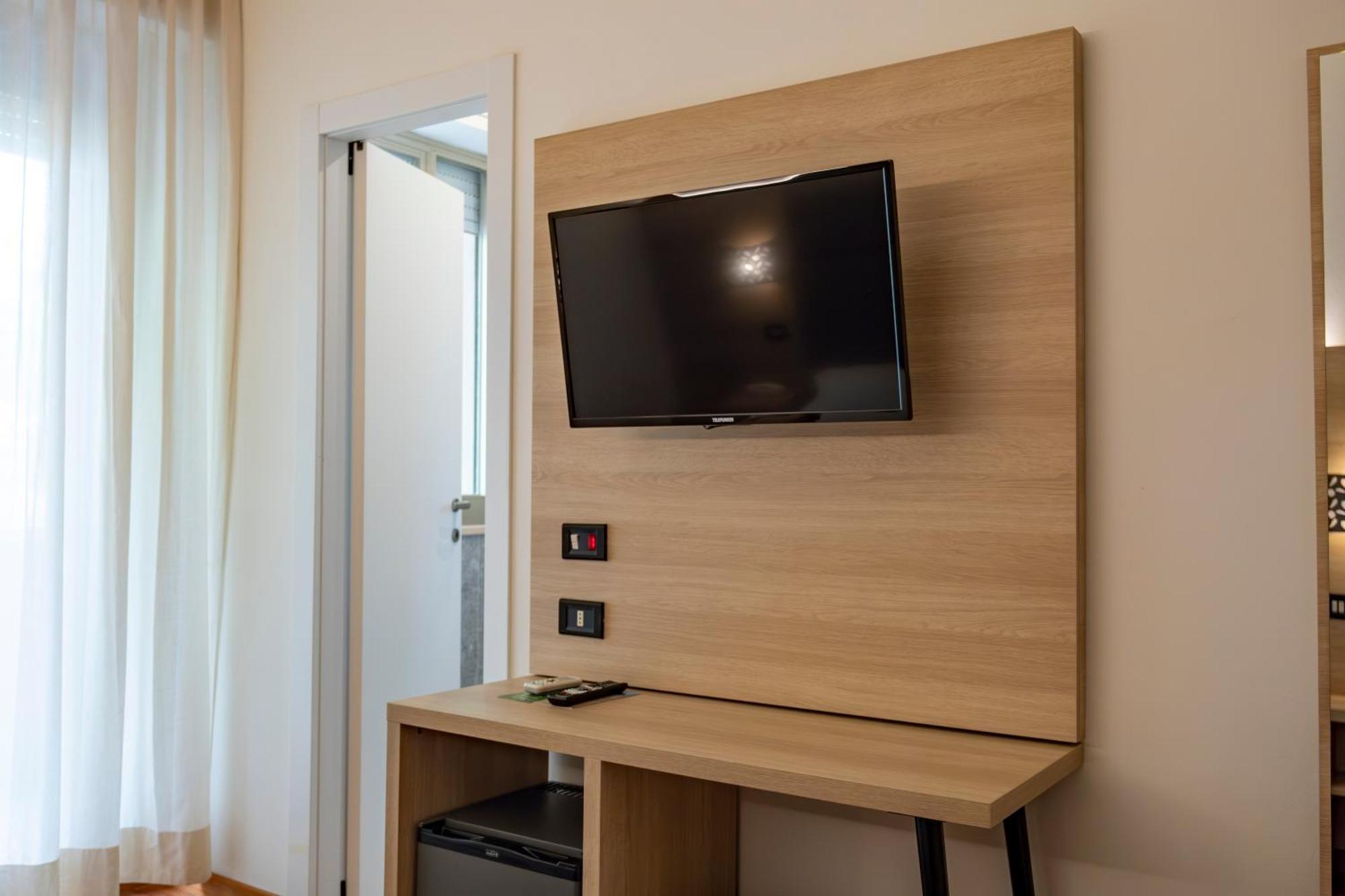 Hotel St Gregory Park Rimini Exterior foto